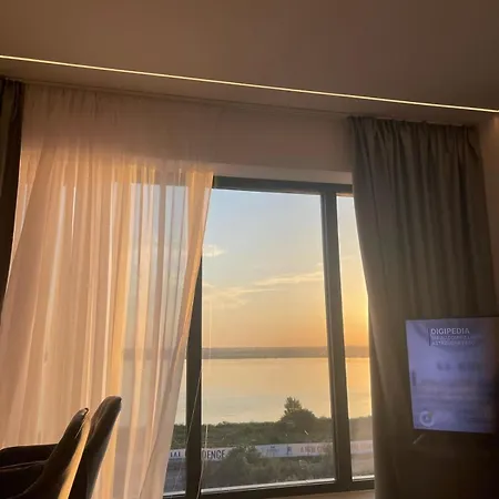 Apartment Anais Floor Bel Air Luxury Nord *