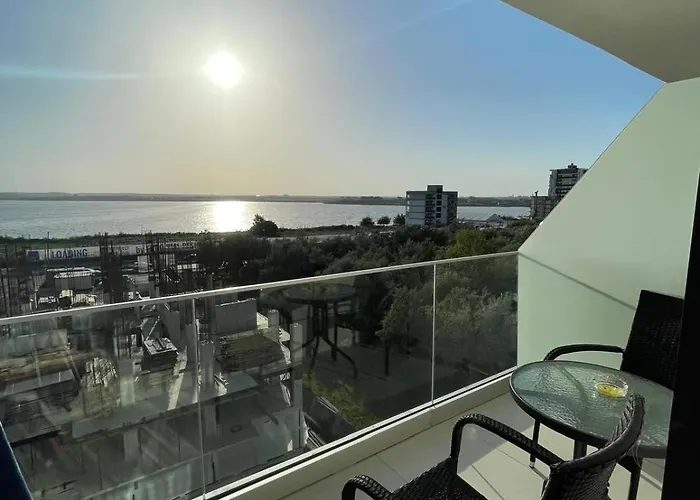 Anais Floor Bel Air Luxury Nord アパート